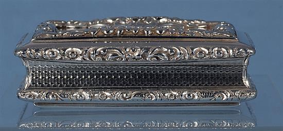 An early Victorian snuff box, by Nathaniel Mills, Length 82mm Weight: 4.1oz/128grms.